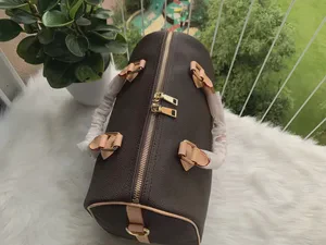 Customer Return Lot: Nylon Waist Bag AP-596 - 5,000 pcs available