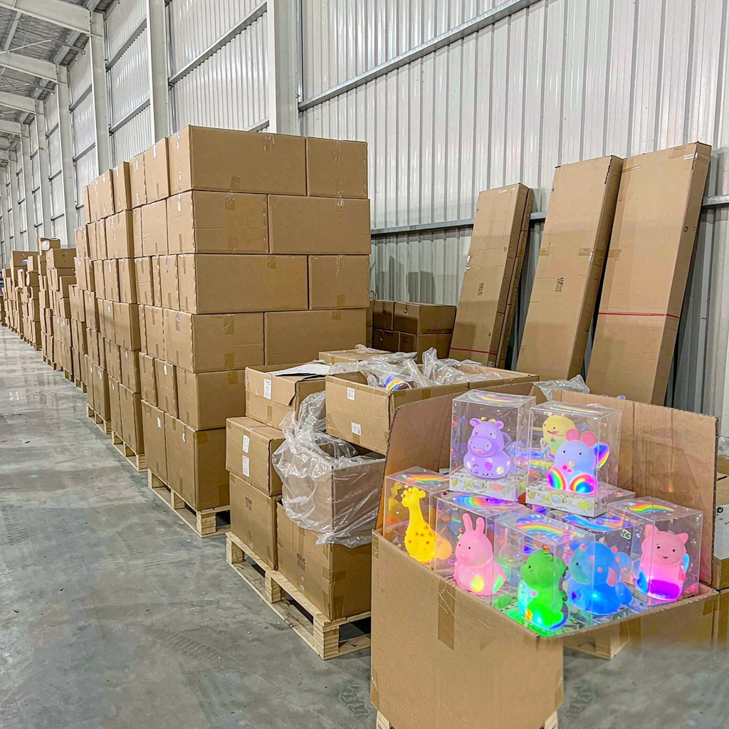 卡通毛绒玩具 混装约2吨