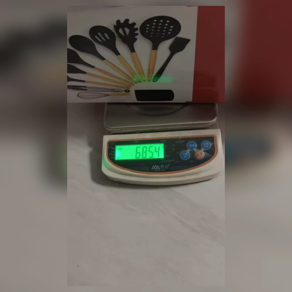 厨房电子秤烘焙秤 带秤盘 高清显示 家用现货