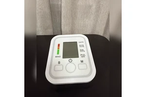 臂式电子血压计 家用全自动测量 高清大屏 现货